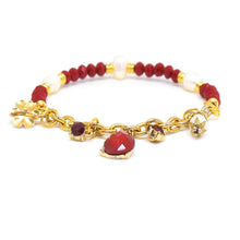 Cargar imagen en el visor de la galería, Pulsera Dorada Perlas Piedras Rojas Dijes Dama