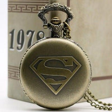 Cargar imagen en el visor de la galería, Reloj de Bolsillo Collar Colgante Superman