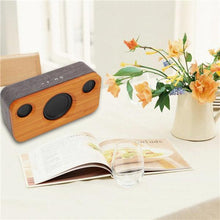 Cargar imagen en el visor de la galería, Bocina Bluetooth Inalámbrica Altavoz de Bambú Portátil