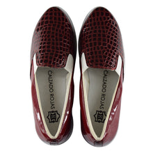 Cargar imagen en el visor de la galería, Tenis Altos Zapatos Charol Guinda con Textura Calzado Rojas
