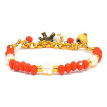 Cargar imagen en el visor de la galería, Pulsera Dijes Dorados con Piedras Naranjas Dama