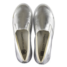Cargar imagen en el visor de la galería, Tenis Zapatos Metálicos Plateados Calzado Rojas