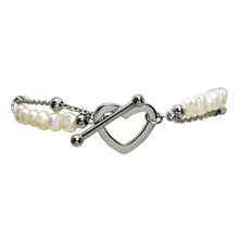 Cargar imagen en el visor de la galería, Pulsera de Perlas Dijes Broche de Corazon Mujer