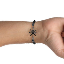 Cargar imagen en el visor de la galería, Pulsera de Caucho con Timón Acero Inoxidable Caballero
