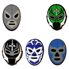 Cargar imagen en el visor de la galería, Set de 5 Imanes Luchadores México MDF