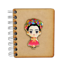 Cargar imagen en el visor de la galería, 3 Libretas Cuadernos Blocs MDF Diseños Varios Muñecas
