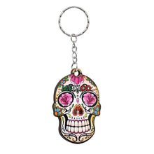 Cargar imagen en el visor de la galería, 6 Llaveros MDF Artesanales Diseños Varios Calaveras
