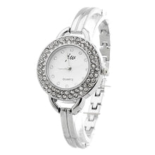 Cargar imagen en el visor de la galería, Reloj tipo Pulsera Incrustaciones Fantasía Dama