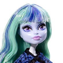 Cargar imagen en el visor de la galería, Monster High Coffin Bean Twyla Doll Mattel