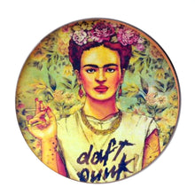 Cargar imagen en el visor de la galería, Porta vasos Imanes MDF Fridas 4 piezas