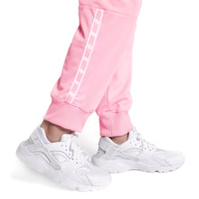 Cargar imagen en el visor de la galería, Pants Nike Sportswear Conjunto Entrenamiento Niña Rosa