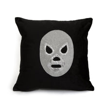 Cargar imagen en el visor de la galería, Cojín Negro Decorativo  Santo Enmascarado de Plata